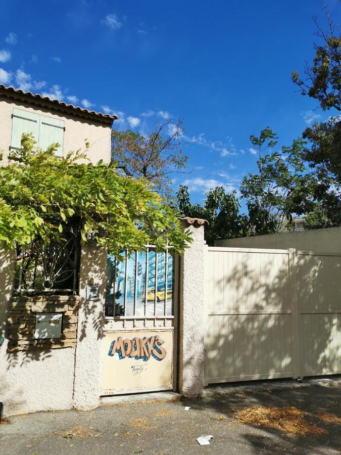 Appartement En Sous Sol De Villa Avec Acces Jardin Et Piscine Marseille Eksteriør billede
