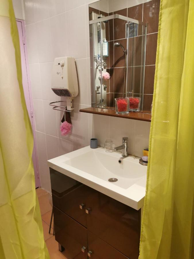 Appartement En Sous Sol De Villa Avec Acces Jardin Et Piscine Marseille Eksteriør billede