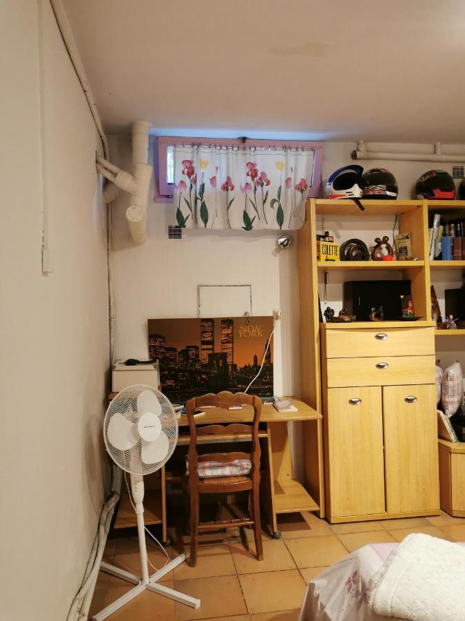 Appartement En Sous Sol De Villa Avec Acces Jardin Et Piscine Marseille Eksteriør billede