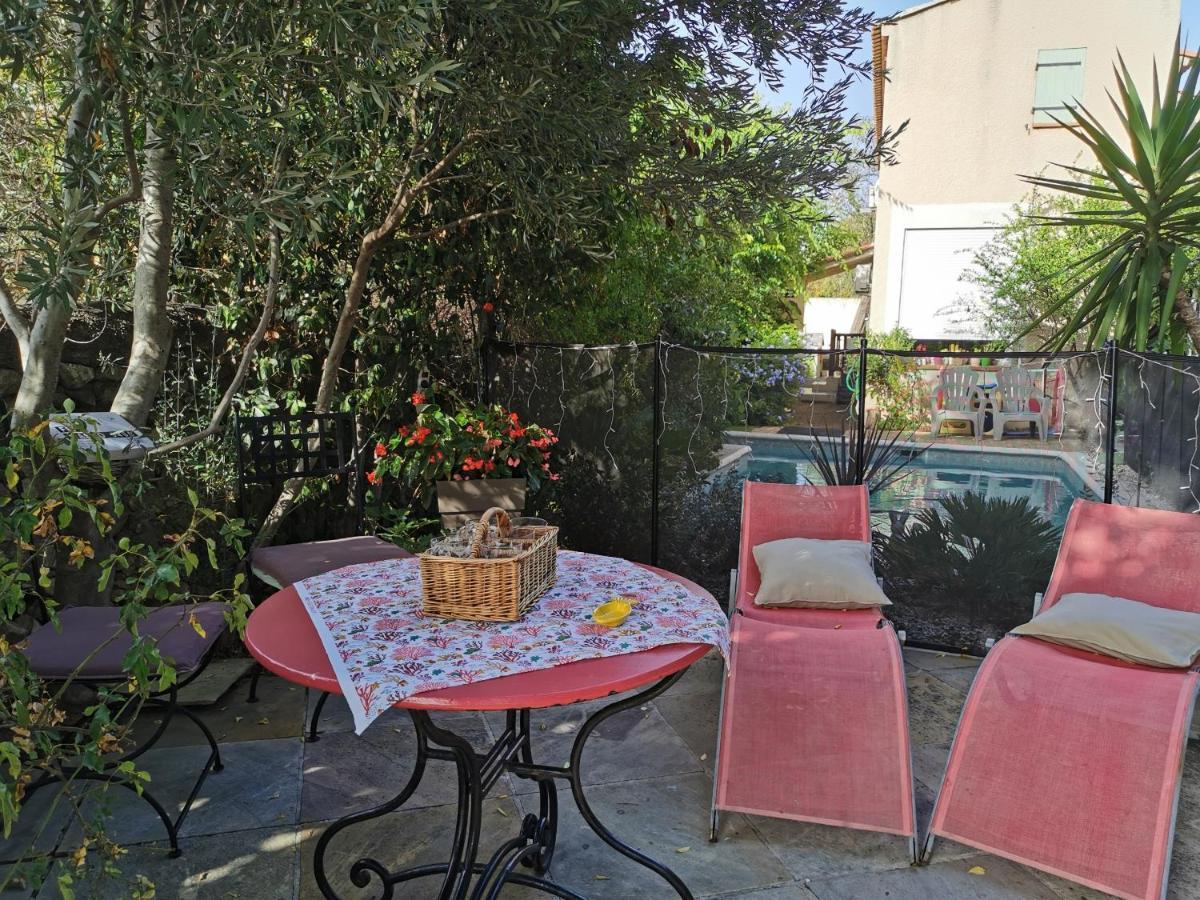 Appartement En Sous Sol De Villa Avec Acces Jardin Et Piscine Marseille Eksteriør billede