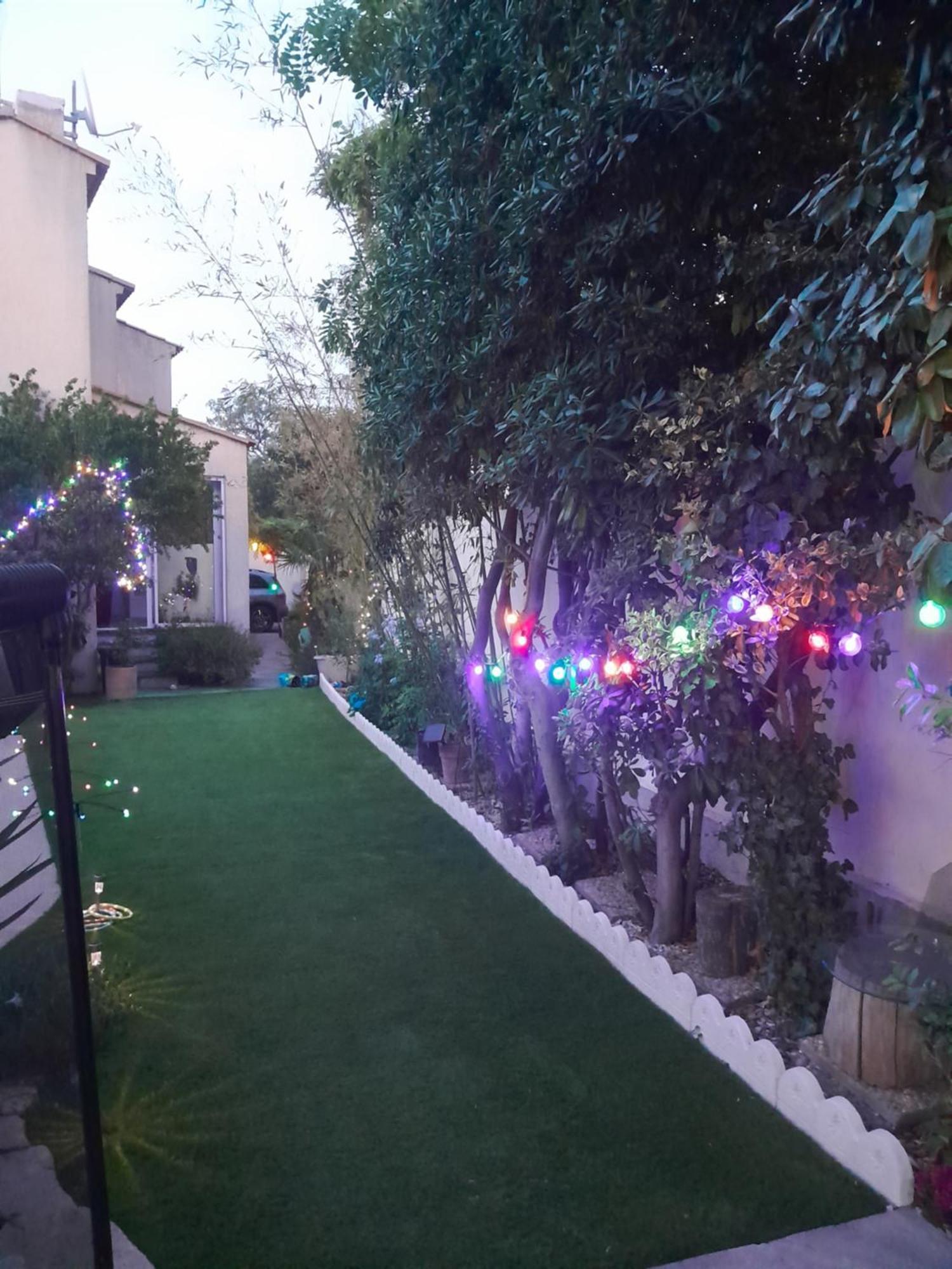 Appartement En Sous Sol De Villa Avec Acces Jardin Et Piscine Marseille Eksteriør billede