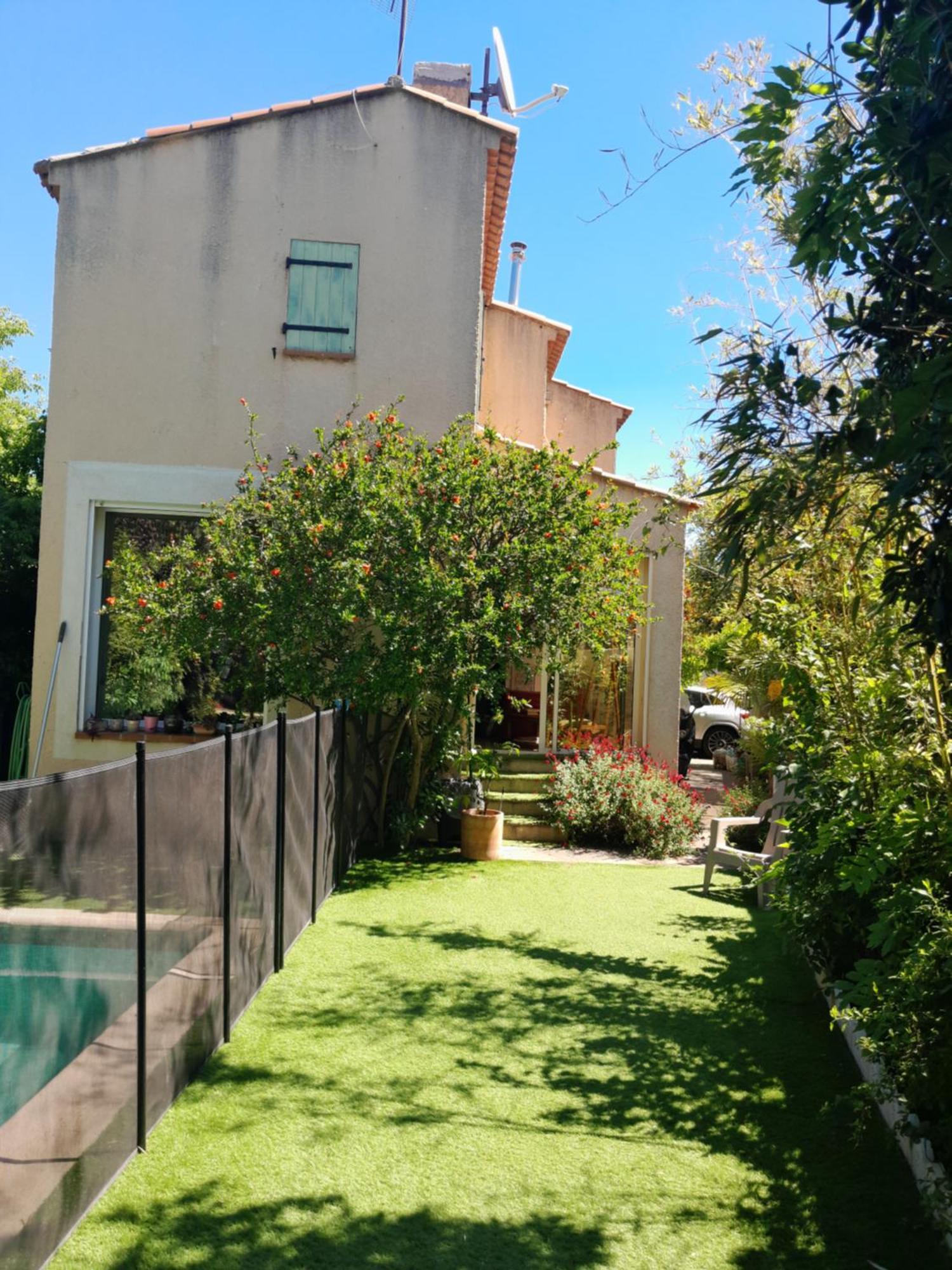 Appartement En Sous Sol De Villa Avec Acces Jardin Et Piscine Marseille Eksteriør billede